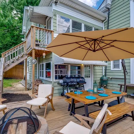 Large Lynchburg Family Home With Hot Tub 4 Mi To Lu